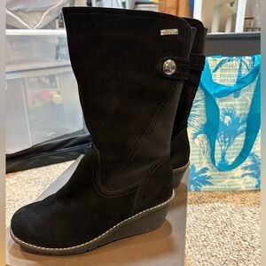 Khombu Black Women's Wedge Boots